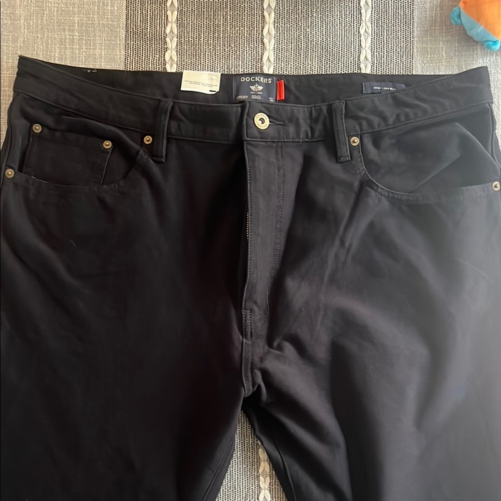 Mens Dockers Comfort Knit Jean Straight Fit, 38X32, NWT - Picture 5 of 5